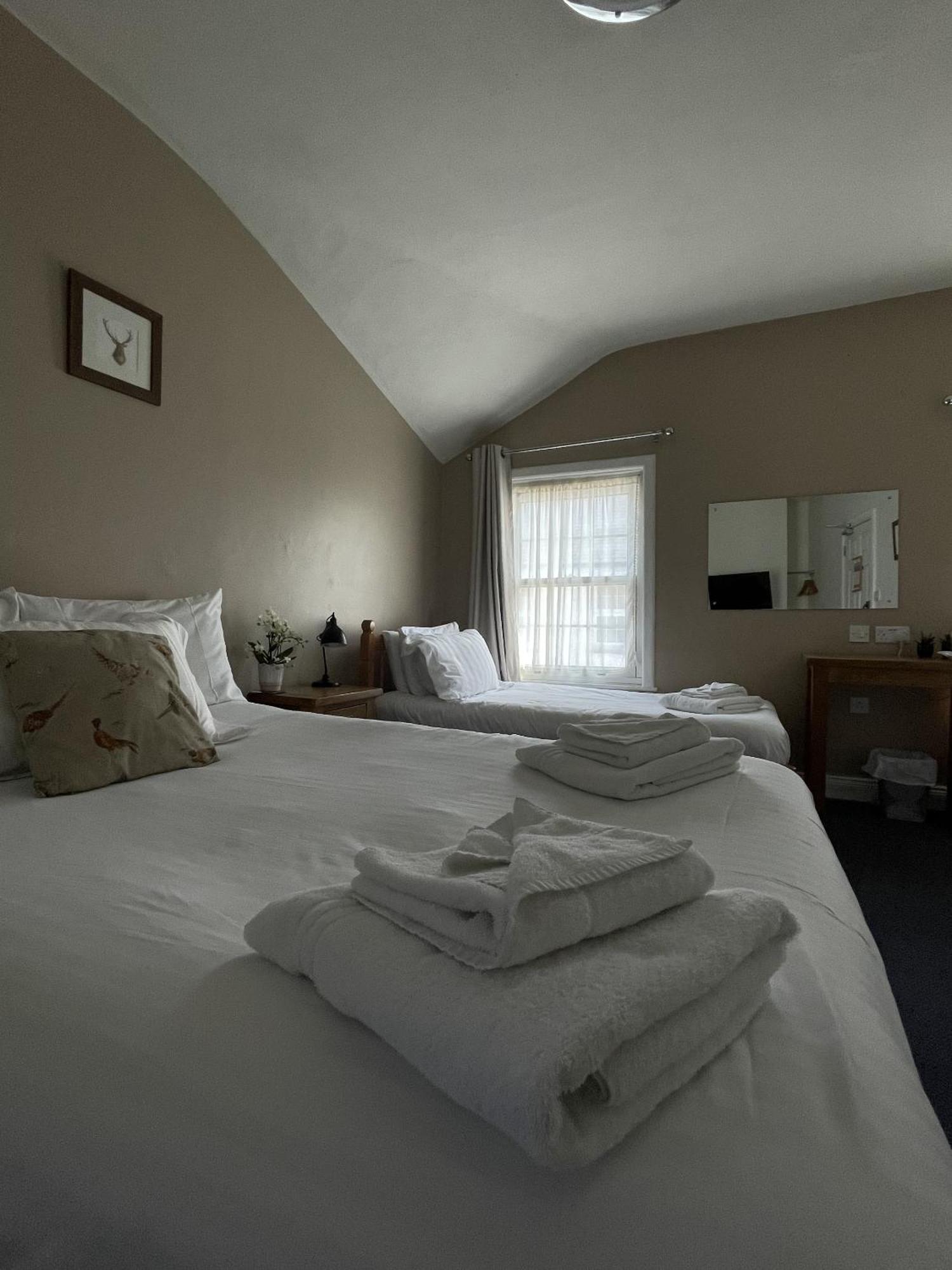White Hart Hotel Wiveliscombe Rum bild